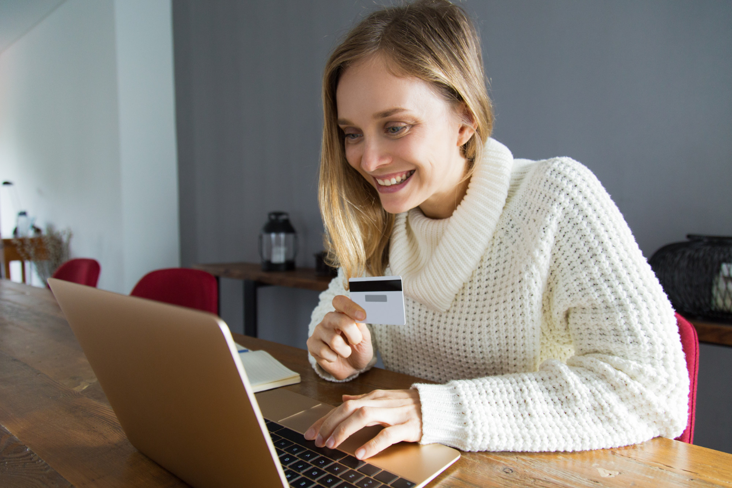 Automatic Sales Recovery for E-commerce